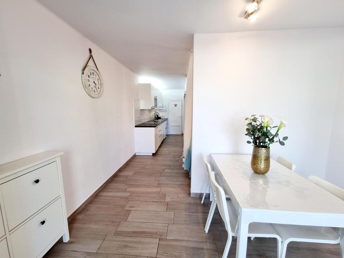 Apartamento Norma 8 Playa Roca Коста Тегисе Екстериор снимка