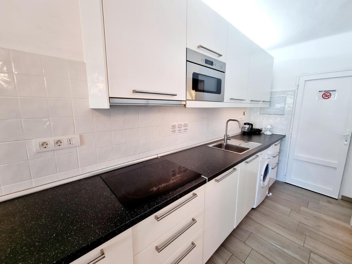 Apartamento Norma 8 Playa Roca Коста Тегисе Екстериор снимка